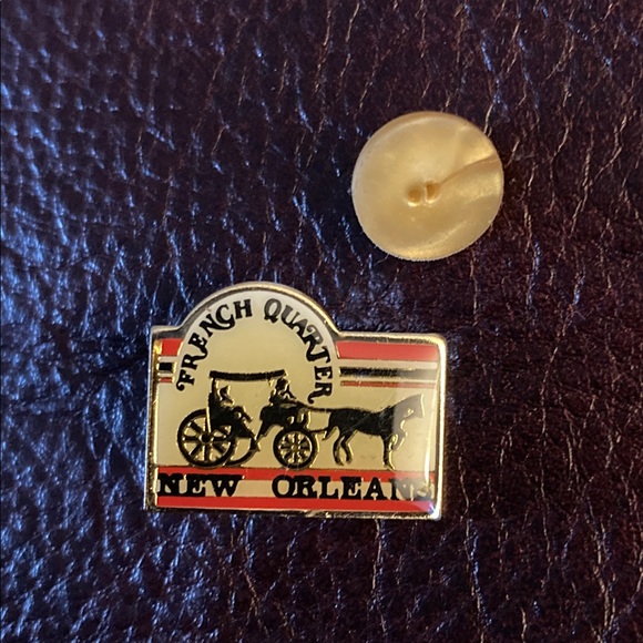 French Quarter New Orleans Souvenir Metal Pin - Picture 5 of 6